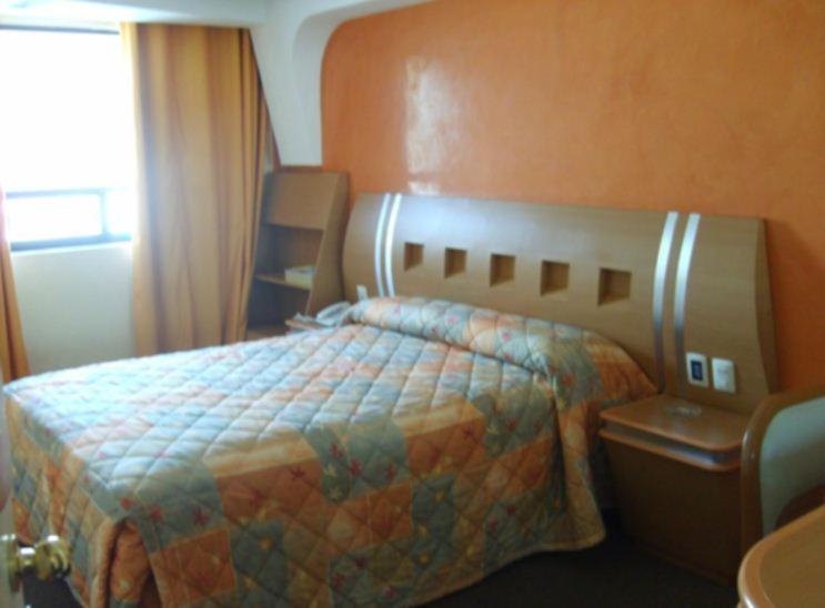 Hotel Terminal De Puebla Phòng bức ảnh